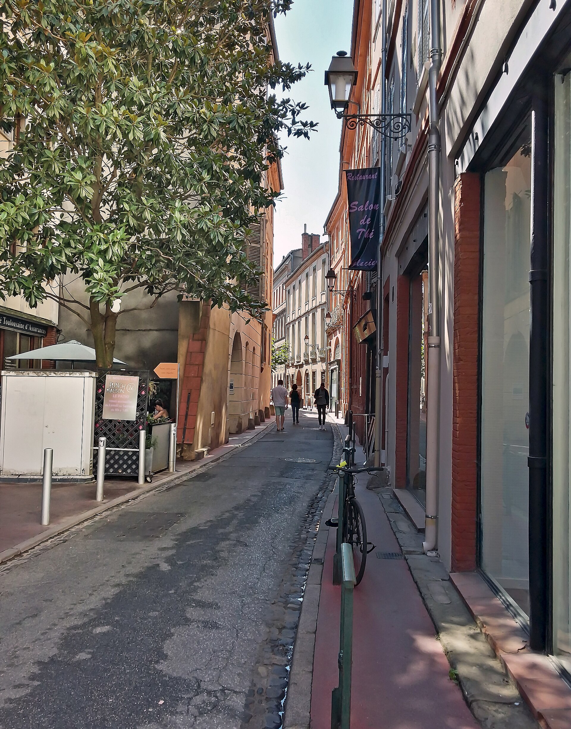 Ruelle de brique depuis la rue Croix-Baragnon, Toulouse